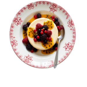 Panna Cota com Coulis de Frutas Vermelhas